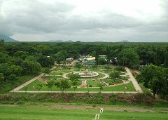 Aliyar Dam Park