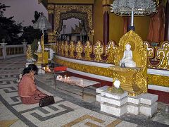 Bandarban: Tempio Buddha Dhatu Jadi
