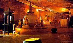 Dambulla Cave Temple