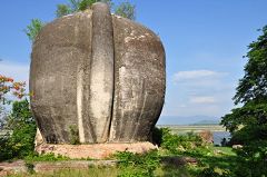 Giant Lions of Mingun