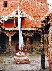 Lo-Manthang: chorten