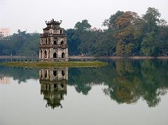 Il lago Hoan Kiem, la pagoda delle tartarughe