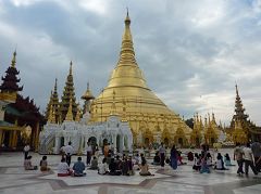 Shwedagon Pagoda(Yangon)