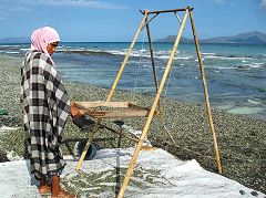 Pintai Biru: spiaggia coi sassi blu