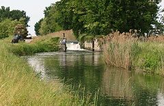 Conche sul naviglio di Bereguardo (1)