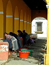 Il lavatoio pubblico (Antigua Guatemala)