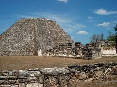 La Piramide di Mayapan