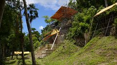 Piazza dei Sette Templi (Tikal)