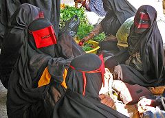 Minab: donne al mercato