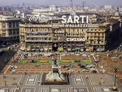 Pubblicità in Piazza Duomo