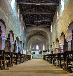 Agliate: Basilica dei Santi Pietro e Paolo