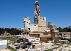 Cirene: monumento navale