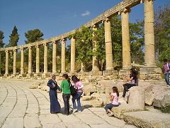 Jerash: il colonnato