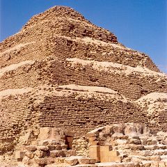 La piramide a gradoni di Saqqara