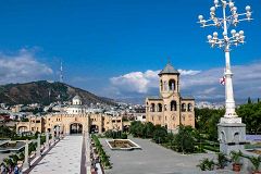 Il campanile della cattedrale di Tbilisi