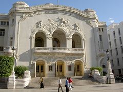 Tunisi: teatro municipale