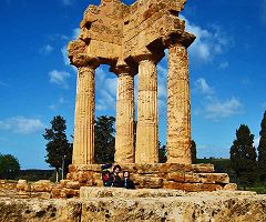 Agrigento, Valle dei Templi: tempio di Castore e Polluce